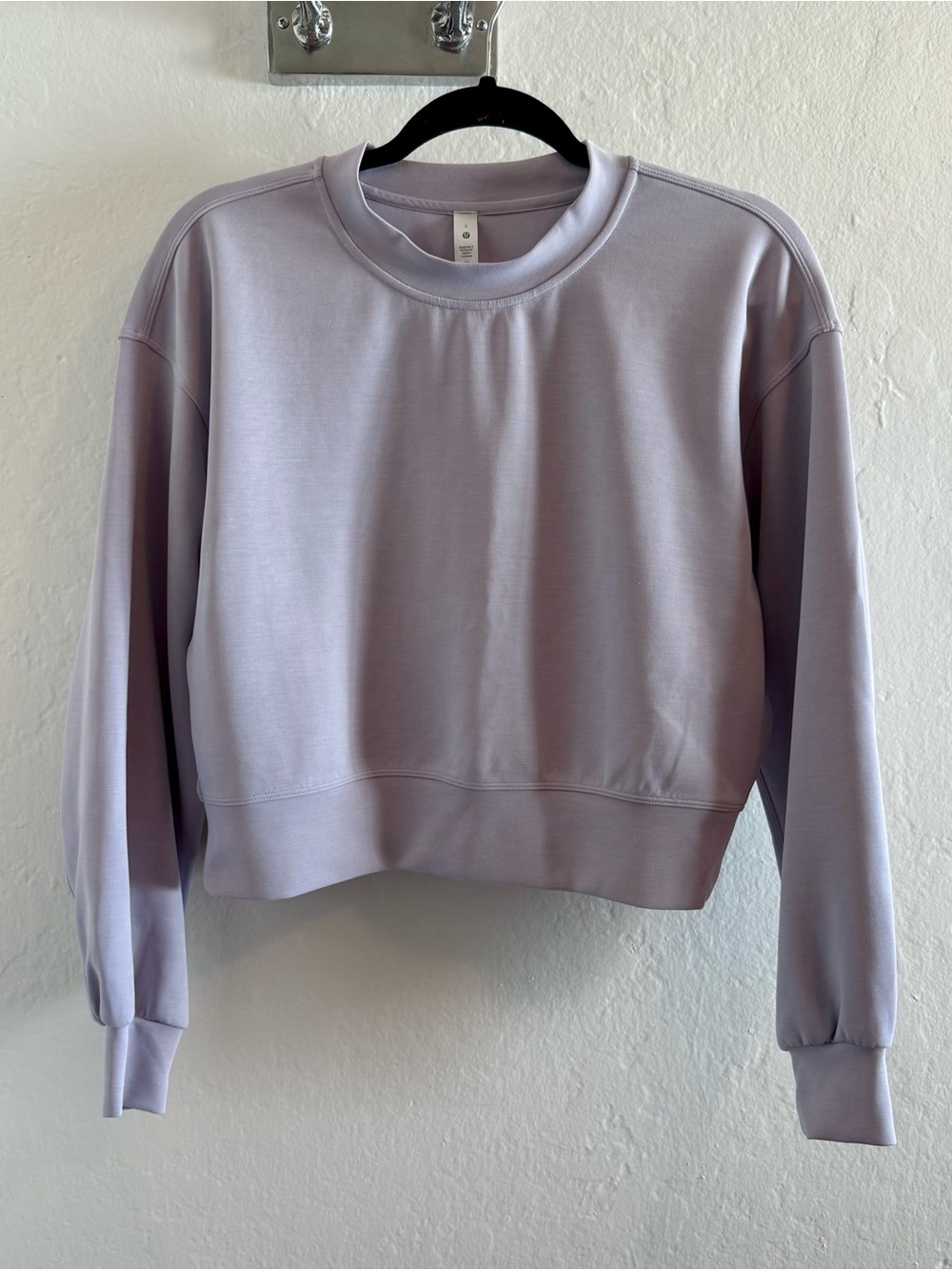 Lululemon Softstreme Perfectly Oversized
Cropped Crew in purple ash